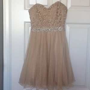 City Studio Short Gold Cocktail Dress Size 3